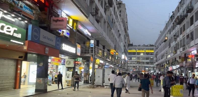 Nehru Place Laptop Market